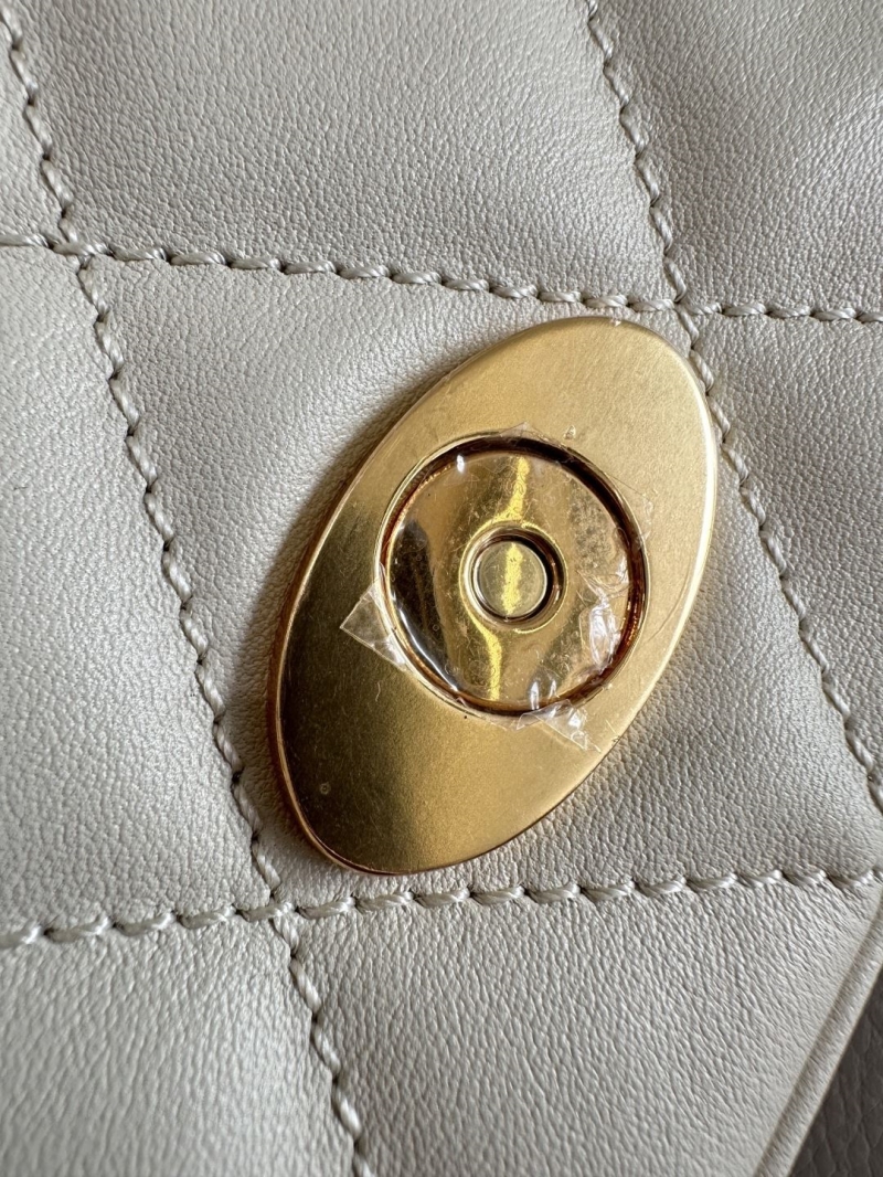 Bv*b*rry satchel bags